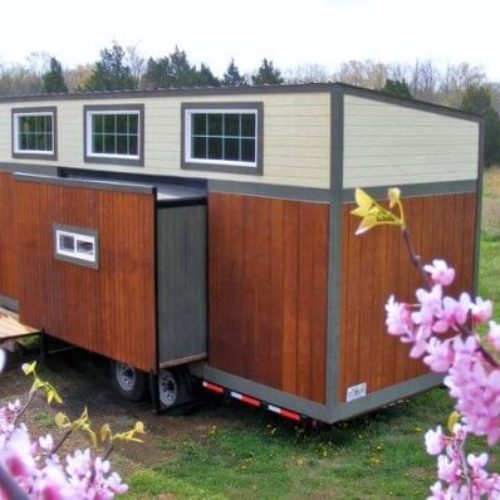 Baby Boomers Find a Huge Need: Great Fit in Tiny House…